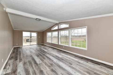 Living room at 1906 W 1000 N, Knightstown, IN