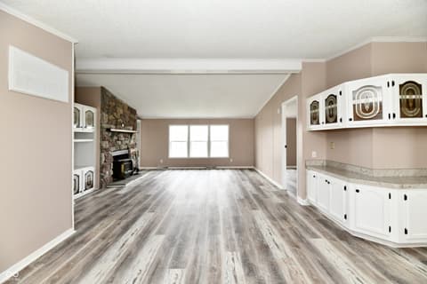 Living room at 1906 W 1000 N, Knightstown, IN