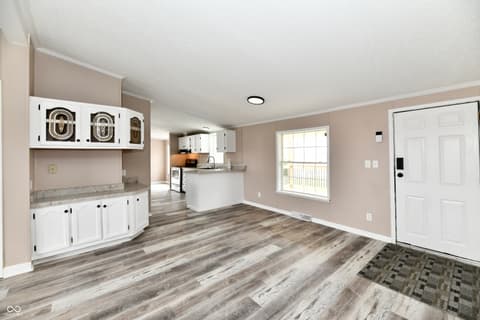 Foyer at 1906 W 1000 N, Knightstown, IN