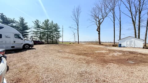 Yard at 3868 E Worthsville Road, Whiteland, IN