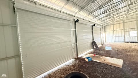 Garage at 3868 E Worthsville Road, Whiteland, IN