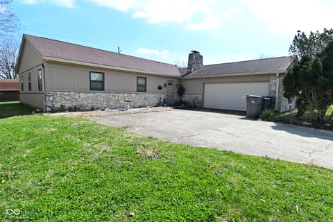 3221 Bluebell Lane