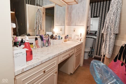 Photo of 3221 Bluebell Lane, Indianapolis, IN