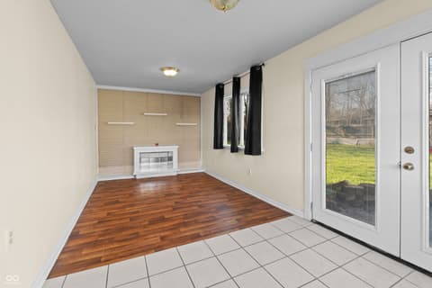 Living room at 406 Griffin Road, Indianapolis, IN