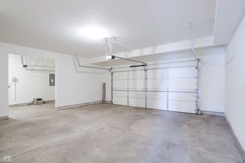 Garage at 6088 Farlin Drive, Whitestown, IN
