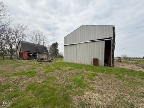Out Buildings — 10074 N 400 W, Carthage, IN