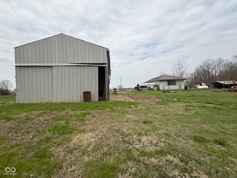 Out Buildings — 10074 N 400 W, Carthage, IN