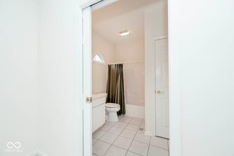Photo of 5165 Hawks Point Road, Indianapolis, IN