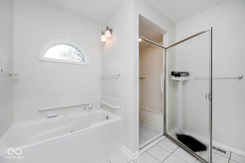 Photo of 5165 Hawks Point Road, Indianapolis, IN