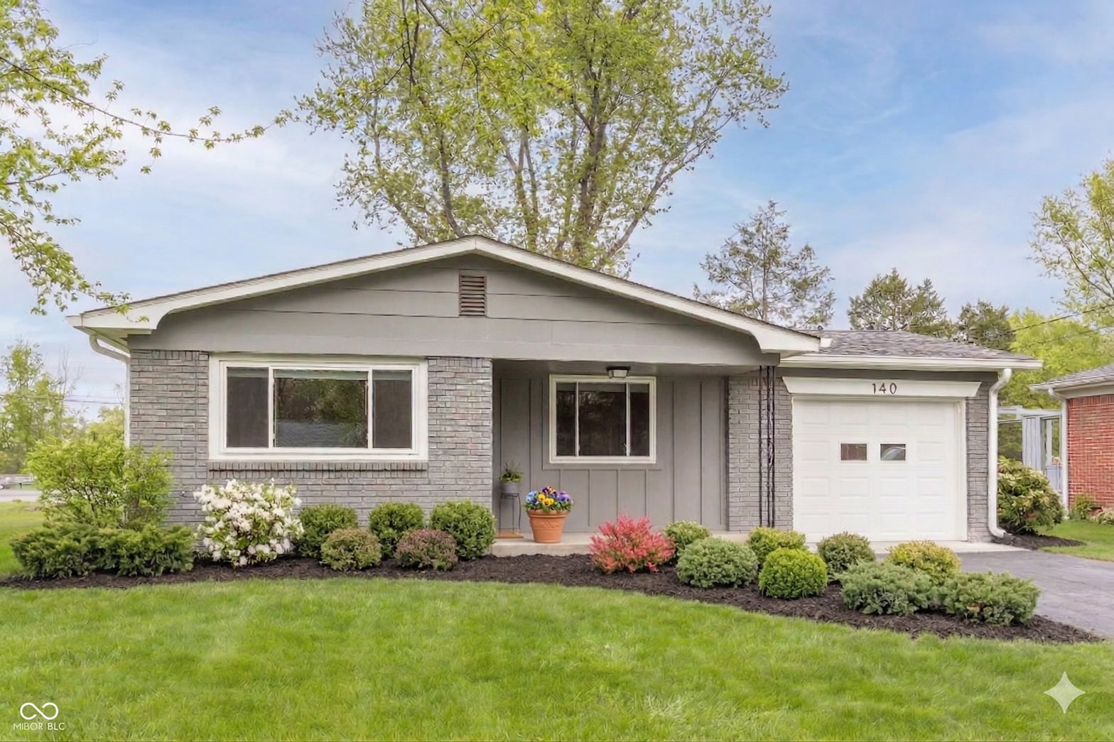 Photo of 140 N 9th Street, Zionsville, IN