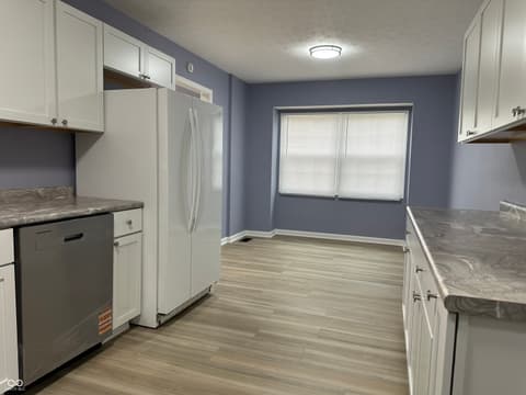 Kitchen at 305 Cardinal Drive, Whiteland, IN