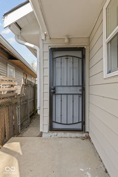 Photo of 2921 E Brookside Avenue, Indianapolis, IN