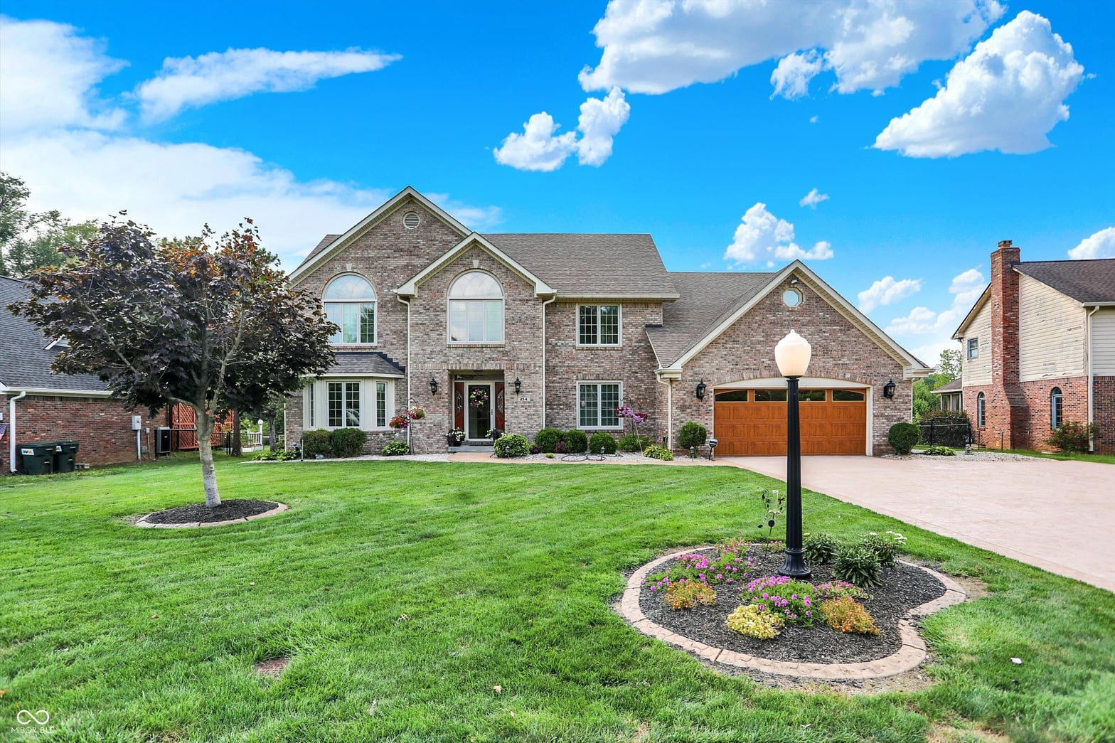 Photo of 214 Yorkshire Boulevard W, Indianapolis, IN