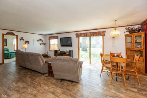 Photo of 831 North Drive, Seymour, IN
