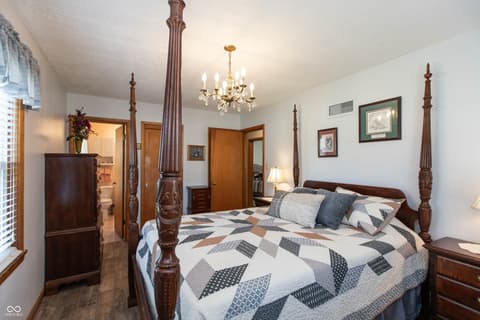 Photo of 831 North Drive, Seymour, IN