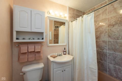 Photo of 831 North Drive, Seymour, IN