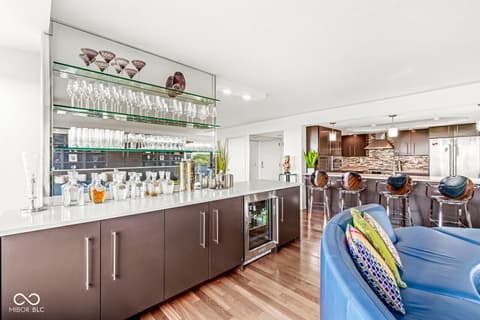 Bar — 4000 N Meridian Street, Indianapolis, IN