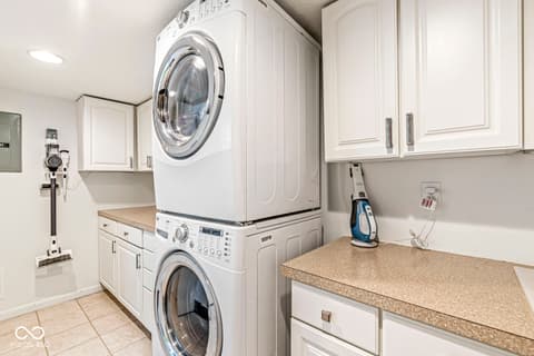 Laundry room at 4000 N Meridian Street, Indianapolis, IN