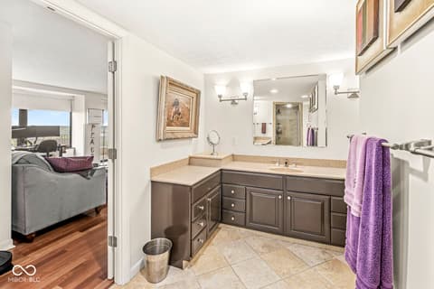 Bathroom at 4000 N Meridian Street, Indianapolis, IN