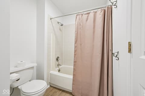 Photo of 9113 Cinnebar Drive, Indianapolis, IN