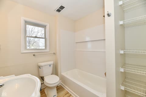 Bathroom at 4992 W 100 S, New Palestine, IN