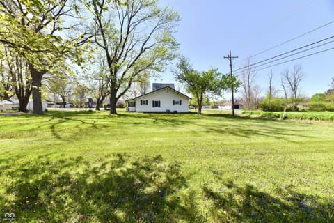 Yard at 4992 W 100 S, New Palestine, IN