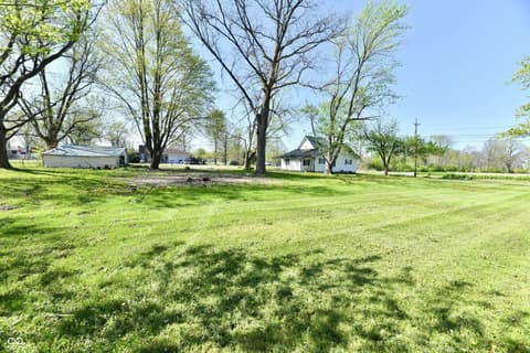 Yard at 4992 W 100 S, New Palestine, IN