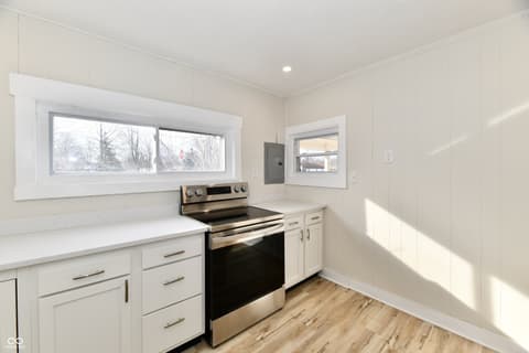 Kitchen at 4992 W 100 S, New Palestine, IN