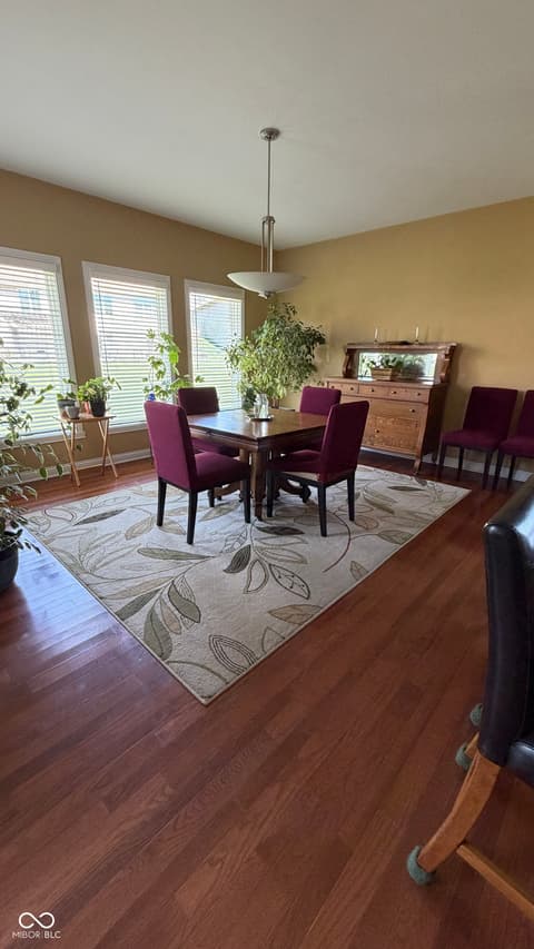 Dining room at 736 Willow Pointe Drive N, Plainfield, IN