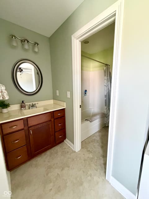 Photo of 736 Willow Pointe Drive N, Plainfield, IN