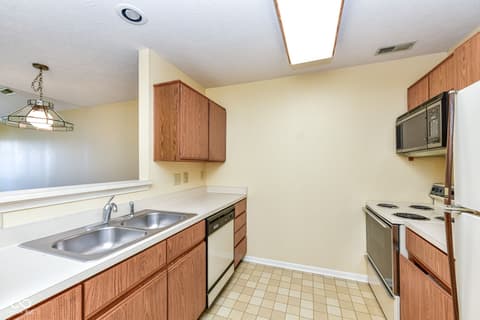 Photo of 7238 Harbour Isle, Indianapolis, IN