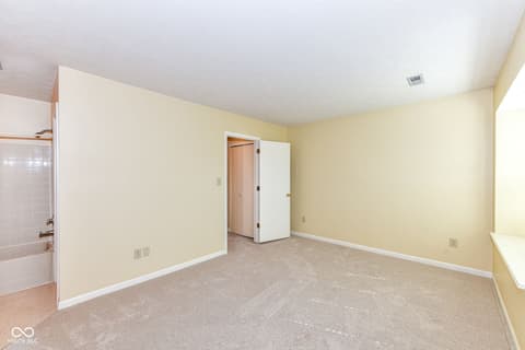 Photo of 7238 Harbour Isle, Indianapolis, IN