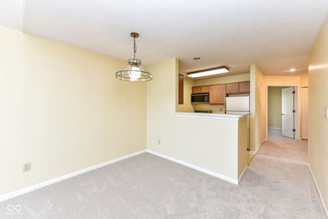 Photo of 7238 Harbour Isle, Indianapolis, IN