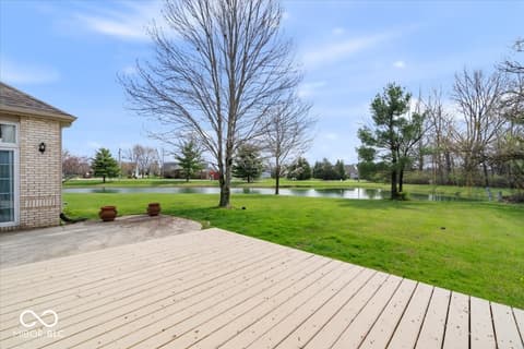 Outdoor living area at 8123 W Ashford Lane, Muncie, IN