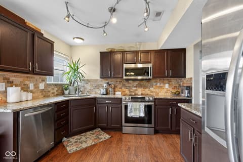Kitchen at 11454 Seabiscuit Drive, Noblesville, IN