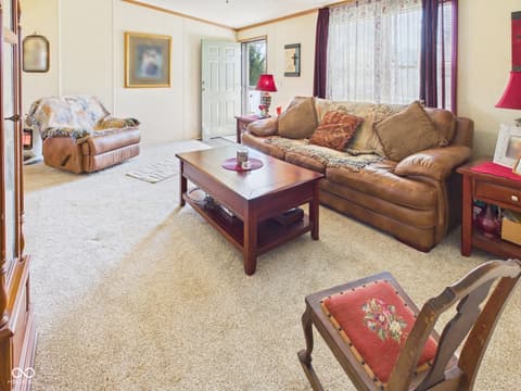 Living room at 4695 E 100 S, Anderson, IN