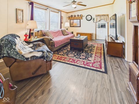 Family room at 4695 E 100 S, Anderson, IN