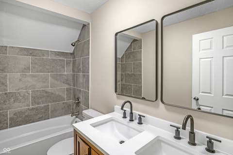 Photo of 618 N Gladstone Avenue, Indianapolis, IN