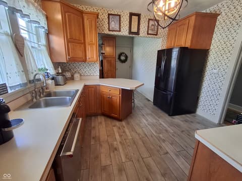 Photo of 107 N Jackson Avenue, Fowler, IN