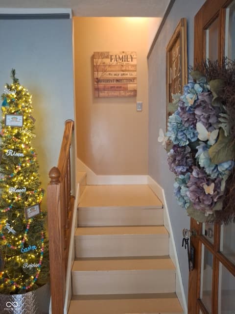 Photo of 107 N Jackson Avenue, Fowler, IN