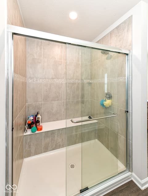 Primary bathroom at 2642 Krasner Drive, Brownsburg, IN