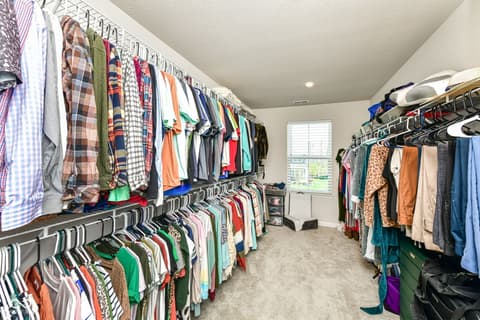 Walk In Closets — 2642 Krasner Drive, Brownsburg, IN