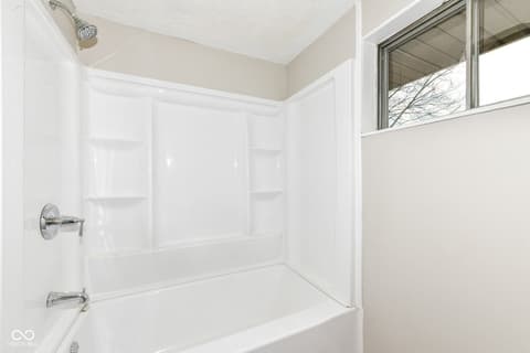 Photo of 2328 E 9th Street, Anderson, IN