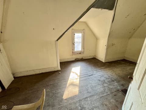 Photo of 4 W Water Street, Cloverdale, IN