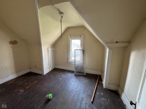 Photo of 4 W Water Street, Cloverdale, IN