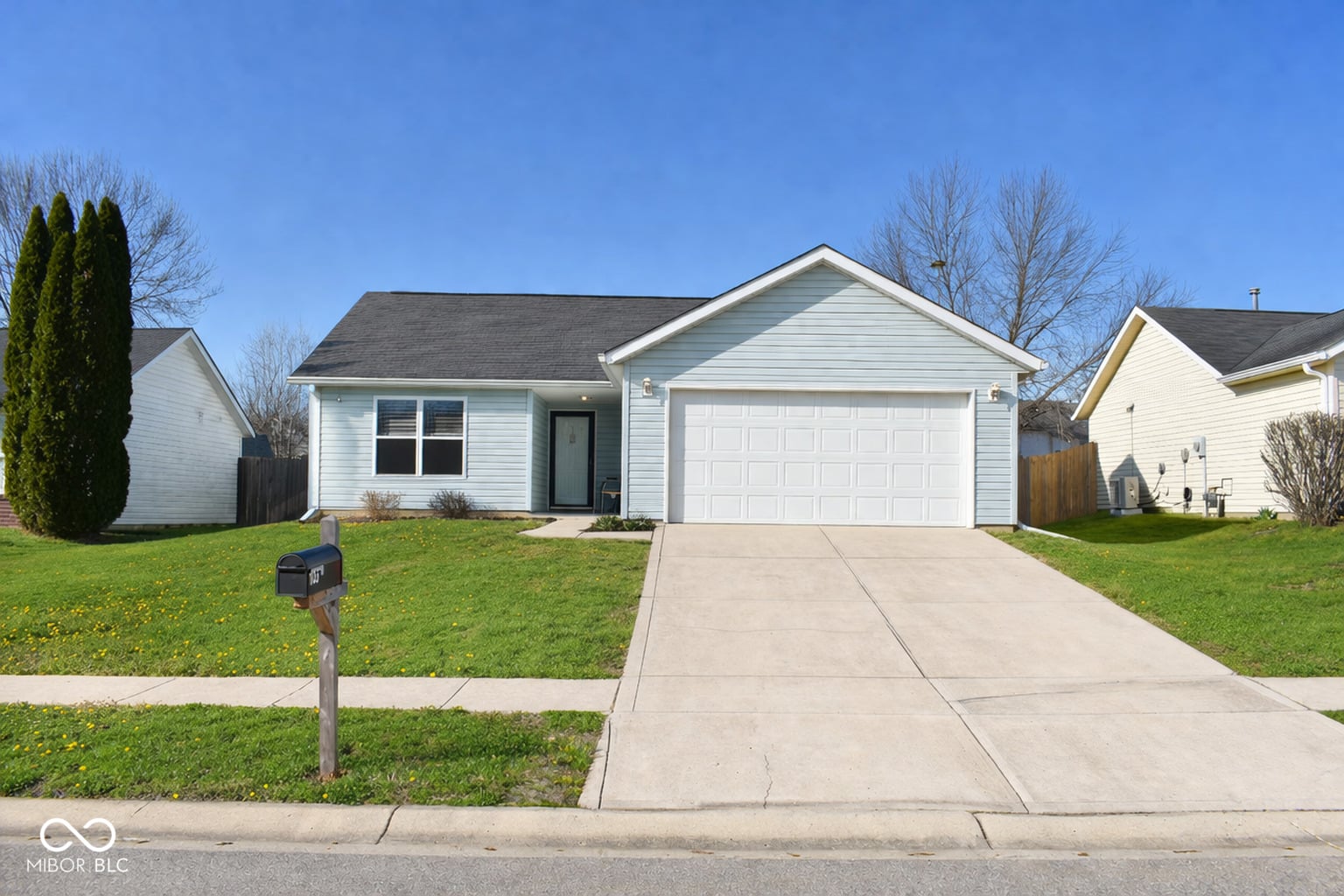 Photo of 850 E Marshall Drive, Nineveh, IN