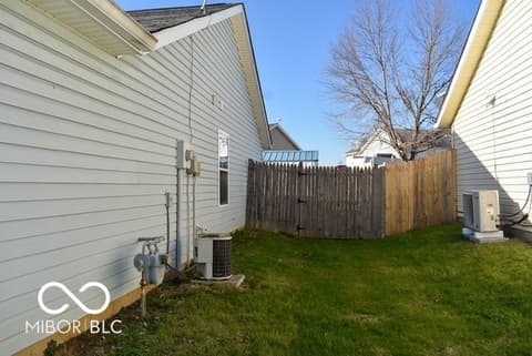 Photo of 850 E Marshall Drive, Nineveh, IN
