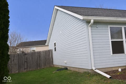 Photo of 850 E Marshall Drive, Nineveh, IN