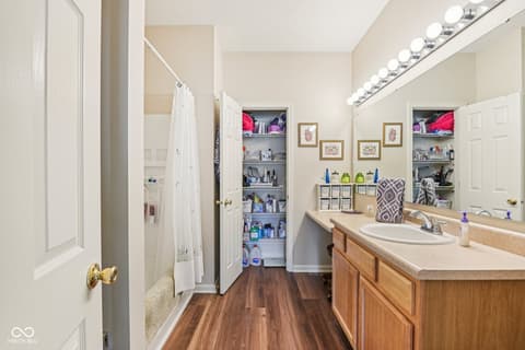 Photo of 7207 Brant Pointe Circle, Indianapolis, IN