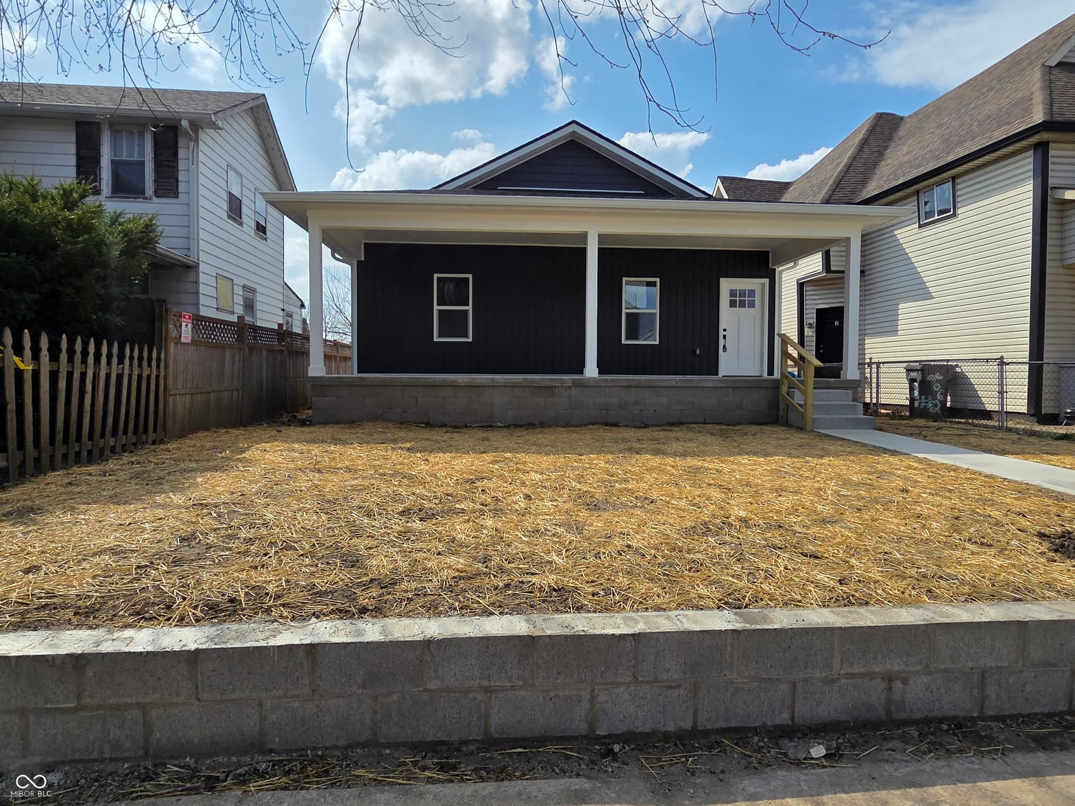 Photo of 910 Marion Avenue, Indianapolis, IN